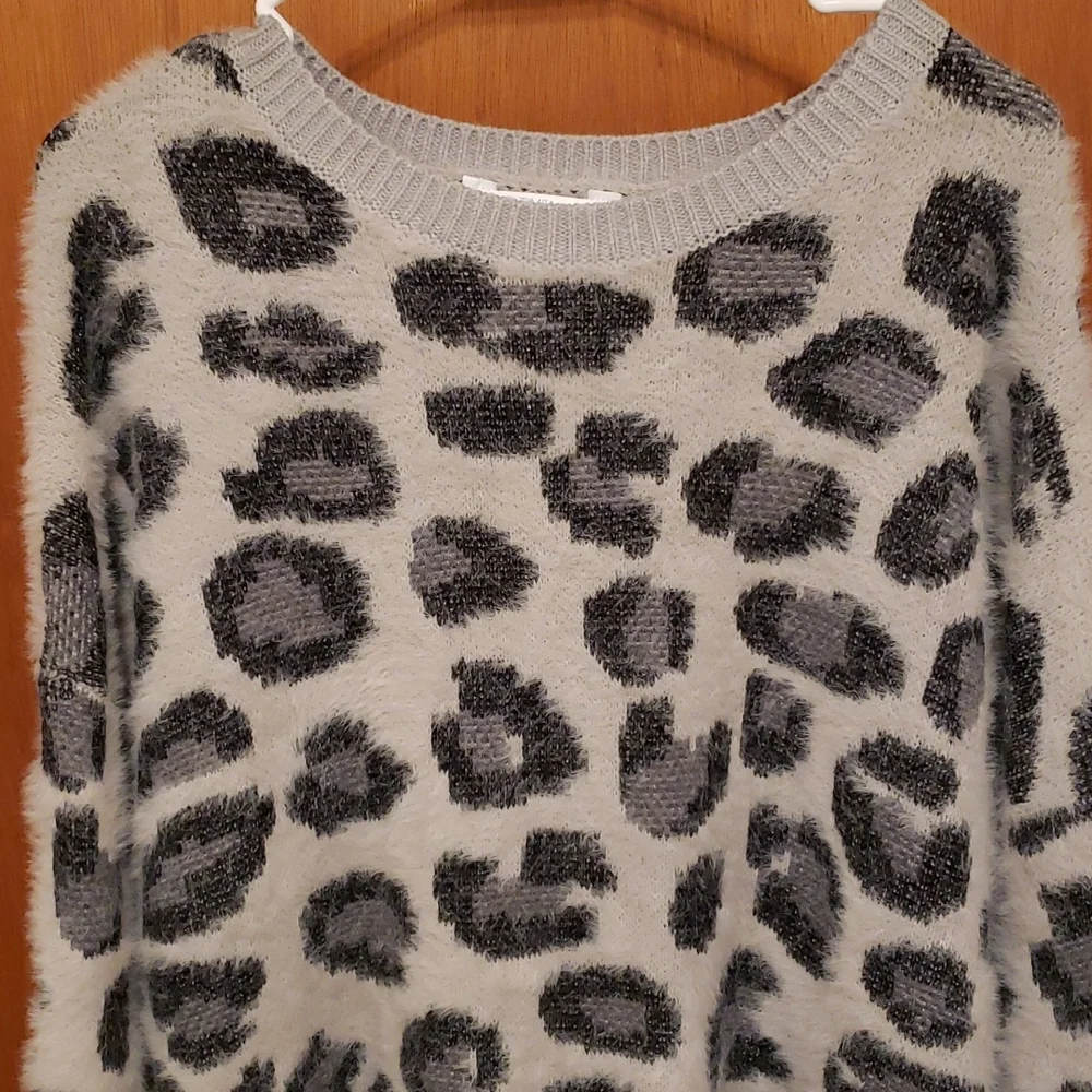 Animal print sweater - Picture 2 of 7